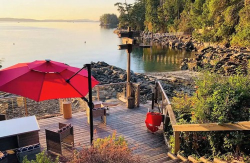 Regional District of Nanaimo Apartment | Sea La Vie Garden Housenn