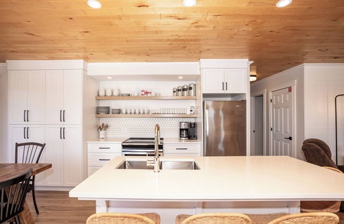 Souris House | Seabreeze Beach Retreat located in scenic Souris, PEI. Family and pet friendly.