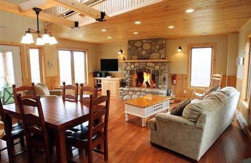 Hunts Point House | Seacrest Tower Vacation Home - Ocean Views, Walk to the Beach!