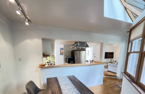West Vancouver House | Seaglass House 1 - Spacious, Modern, Amazing Views