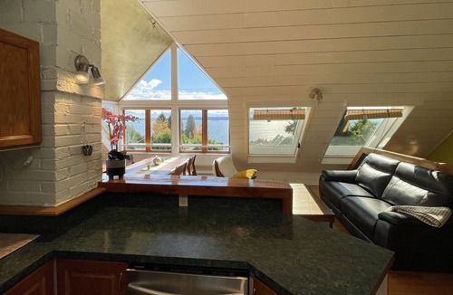 West Vancouver House | Seaglass House 2 - Seaside Retreat, Amazing Views