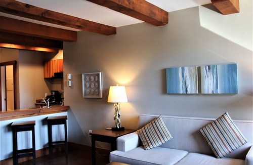 Ucluelet Condo | Seaside