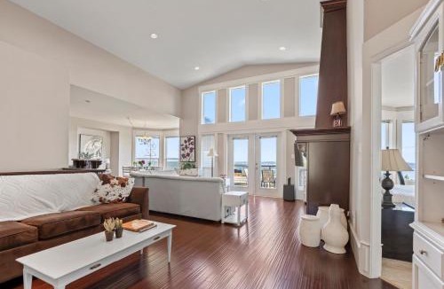 Ladysmith House | Seaview Executive Home