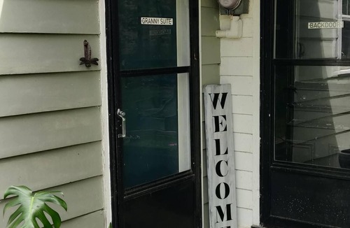Carleton Place Apartment | Secondary suite in the heart of Carleton Place!