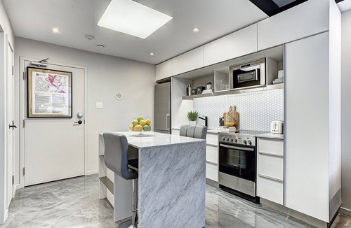 Shaughnessy Village Apartment | Serene Apartment with All Amenities