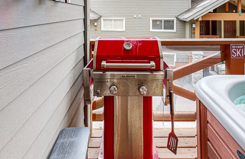 Big White Ski Resort Condo | Serene mountain retreat with private hot tub and dog-friendly