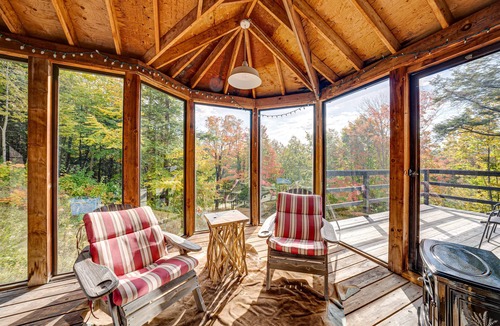 Clearview Cottage | Serene & Spacious Home in Creemore Countryside