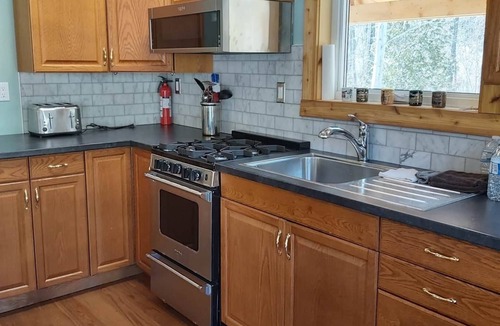 Central Huron House | Serene Westfield Tiny Cabin