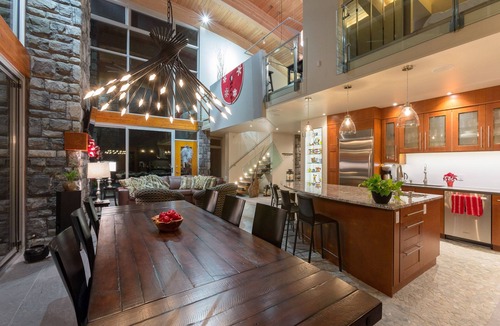 Huntsville Cottage | 'Serenity' in the Heart of Muskoka.