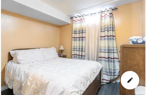 Aylmer Apartment | Serenity & memorable Cozy Lower Level Apartment Room in TownHouse Private Entrance