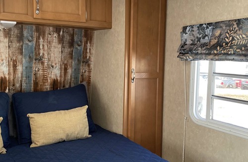 Stanhope House | “Serenity place” RV 35ft, 2 bedroom, quiet, close to the beach