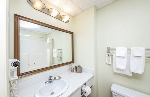Southeast Calgary Hotel | Service Plus Inns and Suites Calgary