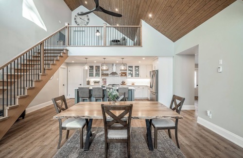 Cumberland Beach House | Shadow Creek Luxury Cottage