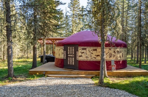 Bragg Creek RV Rental | "Shanti Yurt" with private hot tub in Bragg Creek