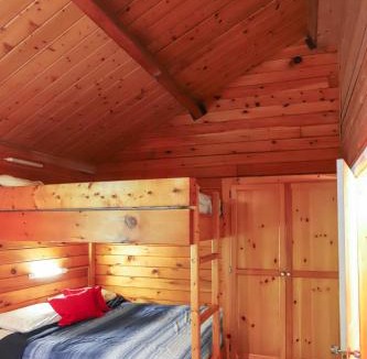Chester House | Sherbrooke Lake Cottage with Private Beach