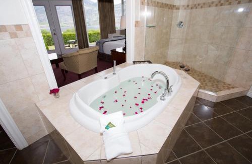 Okanagan-Similkameen Cabin | Shiraz Villa