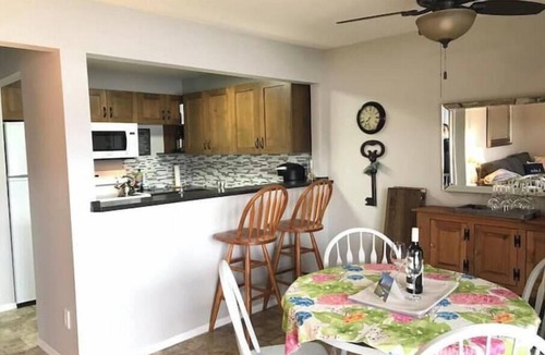 Anglemont Condo | Shuswap Lakefront 🏖️nWeekly rental - Saturday 3pm to Saturday 12pm nNO pets
