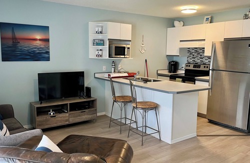 Sicamous House | Sicamous Townhouse With Boat Slip. Welcome to the Lake!