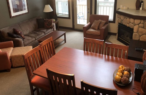 East Kootenay Condo | Silver Rock Condos | Hot Tub | Steam Room | Indoor Pool | Mountain Views