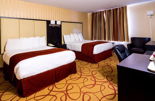 Gander Hotel | Sinbad's Hotel & Suites