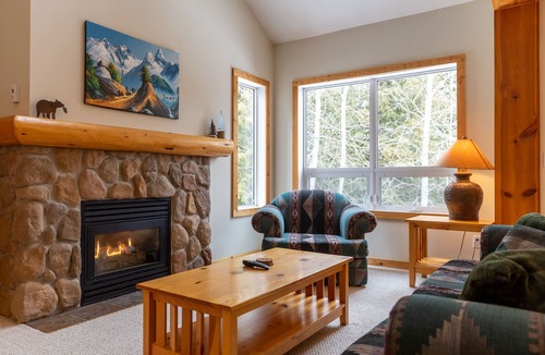 East Kootenay Condo | Ski In & 10 Minute Walk to the Elk Chair Lift