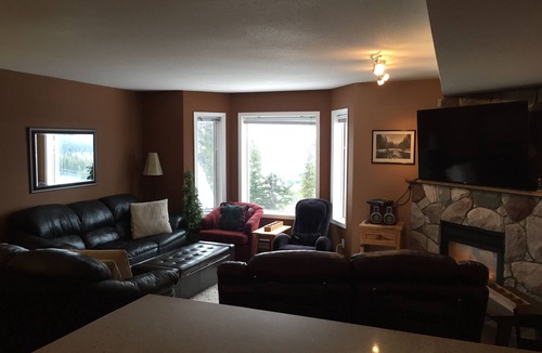 Big White Ski Resort Condo | Ski In/Out 2 Bed 1 Bath Slopeside