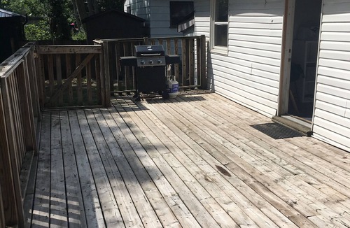 Wasaga Beach Cottage | Sleeps 8! Just a 2 Min. Walk to Beach 1