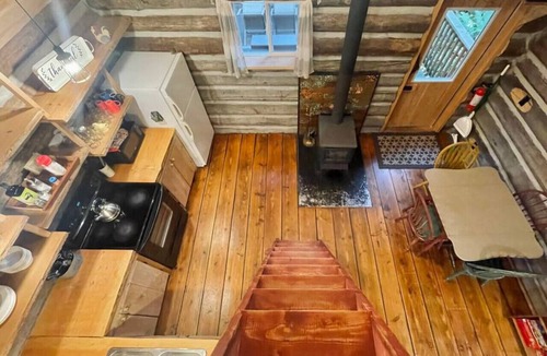 Regional District of Nanaimo Cabin | Slow-Go Log Cabin in the Woods with Cozy Woodstove