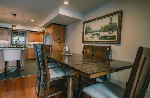Snow Pine Estates Apartment | Snow Reason A