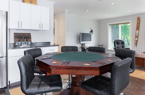 Muskoka Lakes Cottage | Snowmobilers paradise in Muskoka, ON