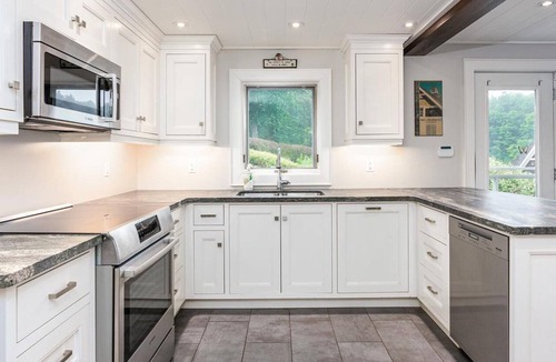 Muskoka Lakes Cottage | Snowmobilers paradise in Muskoka, ON