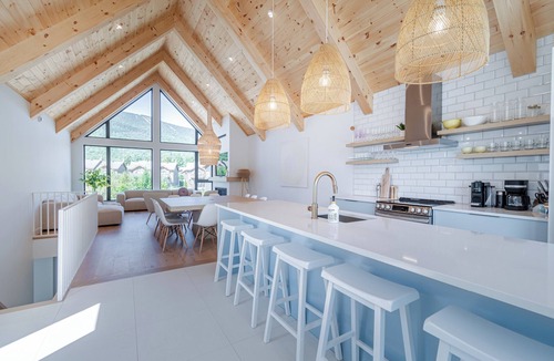Beaupre Ski Chalet | SOFA VILLAS