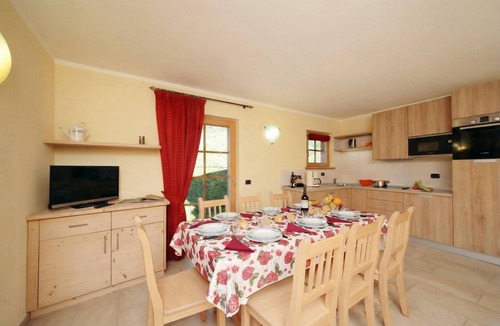 Sant'Anna Apartment | Sole Ski in- Ski out 50m, Livigno, Italy