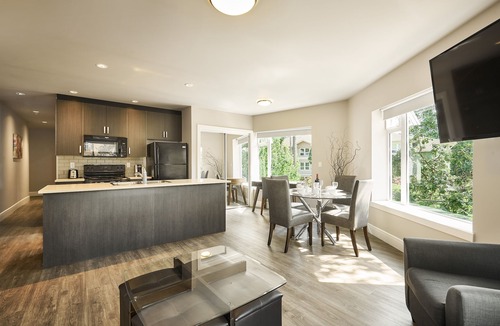 Victoria Hotel | SoLo Suites