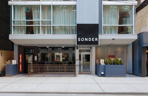 Fashion District Apartment | Sonder The Slate | Superior Lofted King Suite+ w/Balcony