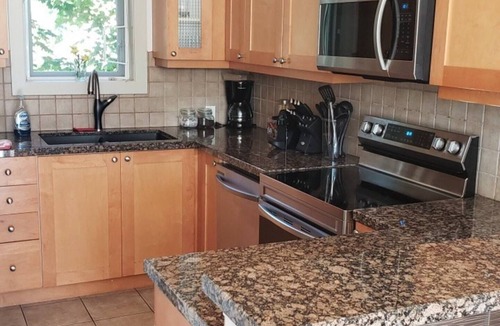 Sooke House | Sooke Harbour Hideaway - Luxurious Vacation Rental in Sooke