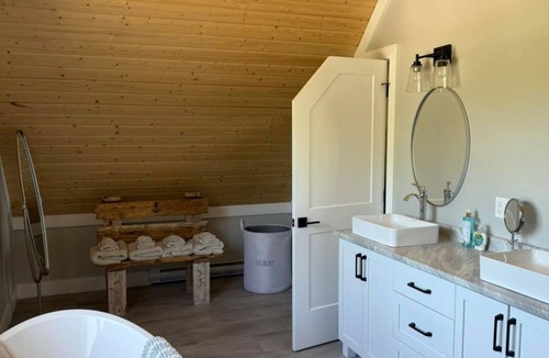 Ragged Island Cottage | Soothing cottage with AC in charming ShelburnenOcean views for miles