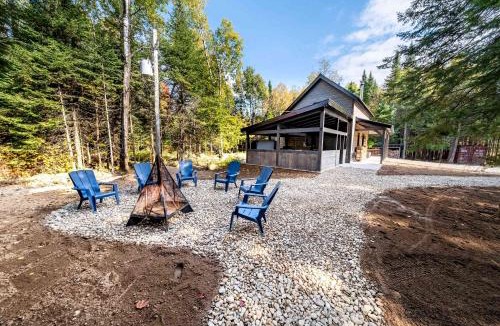 Sainte-Euphemie-sur-Riviere-du-Sud Ski Chalet | Spa and Nature - Chalet des Pins Rouge