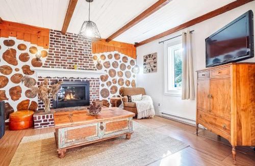 St-Adolphe-d'Howard Ski Chalet | Spa - Chalet au Ptit Bonheur