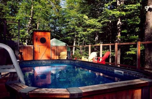 Les Pays-d'en-Haut Regional County Municipality Ski Chalet | Spa & Outdoor Pool - Montagnard des Pays-d'en-Haut