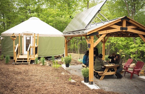 Sainte-Agathe-des-Monts House | Spacious Yurt in the Woods