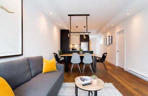 Marconi-Alexandra Condo | Spacious 2 Bedroom Condo in Little Italy