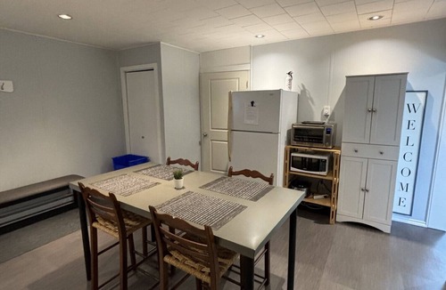 Pemberton House | Spacious 2 bedroom suite on private lot