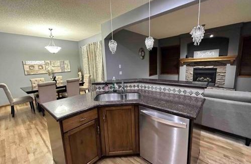 Cranston House | Spacious, 2-story Family-Friendly home