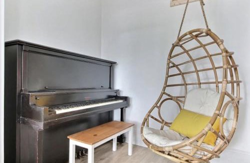Quartier 5-4 Apartment | Spacious 2Br Hot Tub 2 Free P 8 min City Center