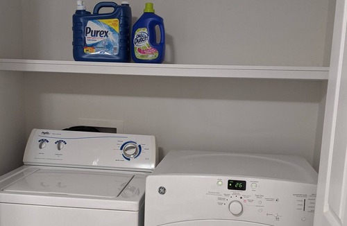 Lachine Apartment | Spacious 3 BDR, apartment , FREE parkin 299017g CITQ