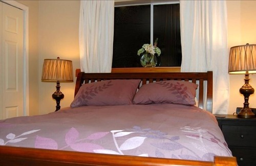 Madeira Park House | Spacious 3 BR Character Home steps from Ruby Lake with Boat Access