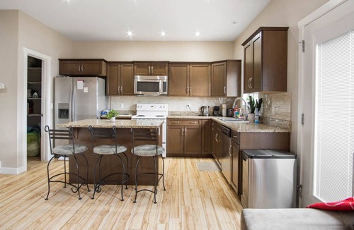 Saskatoon Apartment | SPACIOUS 3BR 2STOREY SUITE CNTRLY LCTD IN THE CITY