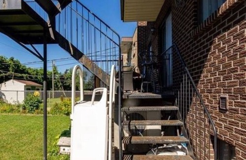 Laval Apartment | Spacious 4-Bdr Retreat in Charming Ste-Rose, Laval