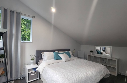 Wakefield House | Spacious 4-Bed w sauna, cozy fireplace & rooftop